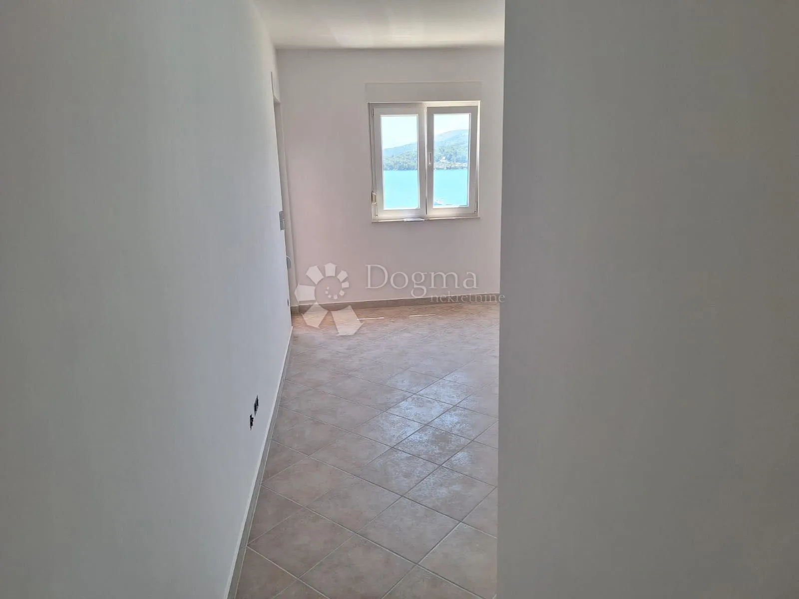 apartman prvi red do mora, marina - slika 3