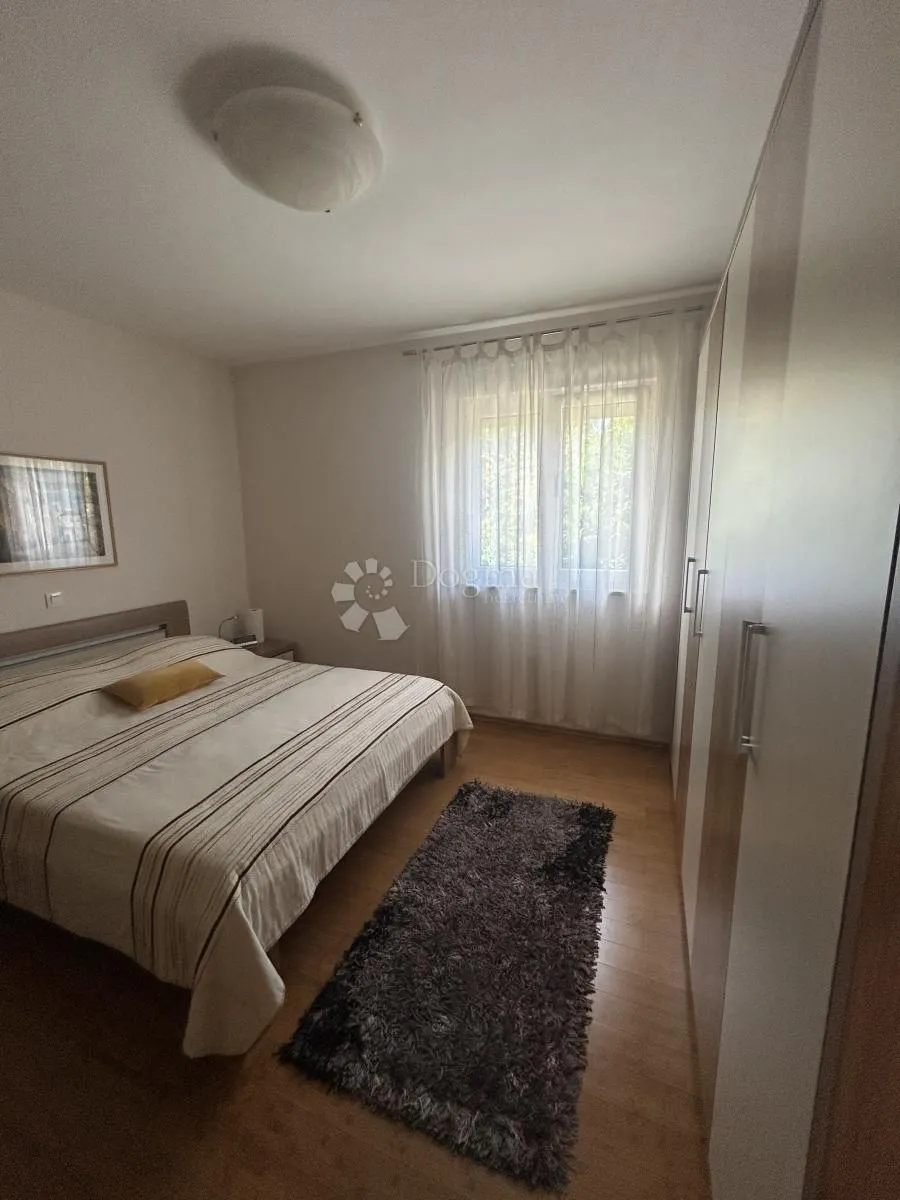 3s+db stan s dva balkona i pogledom na kvarner - slika 7