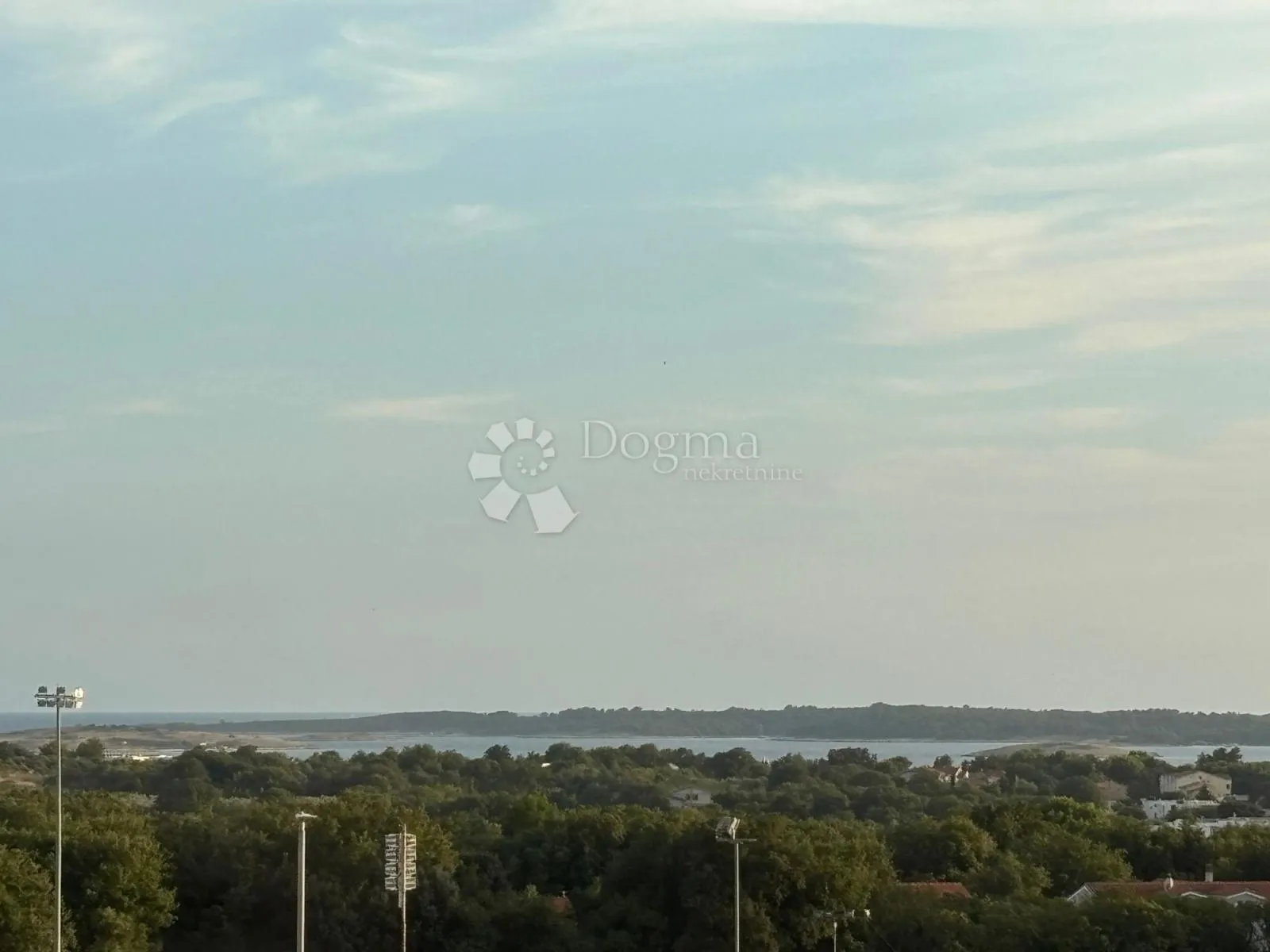 dvosoban stan s pogledom na more - ližnjan - slika 2