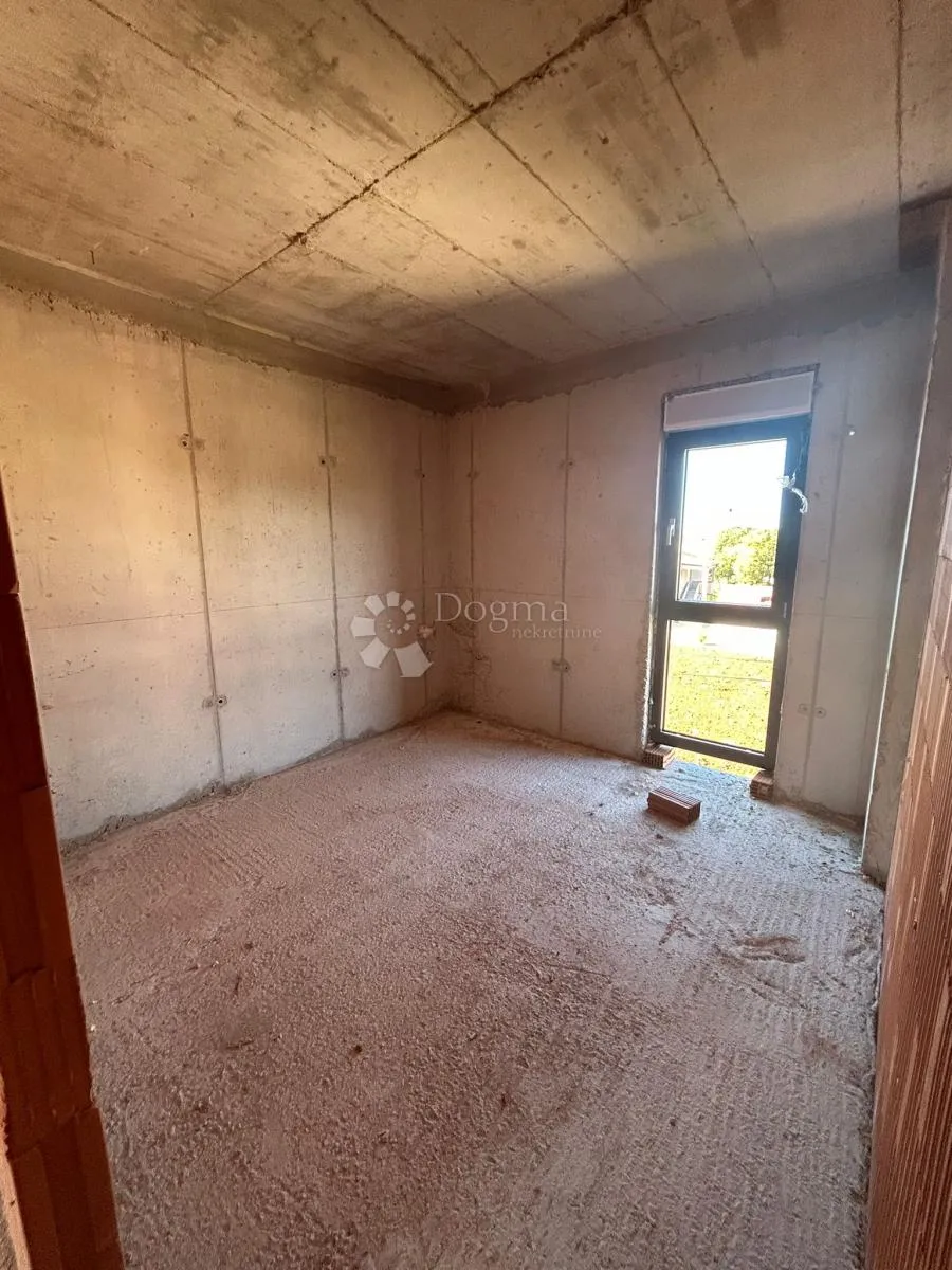 s3 sukošan – trosoban stan 91 m², 1. kat + lođa i parking - slika 5