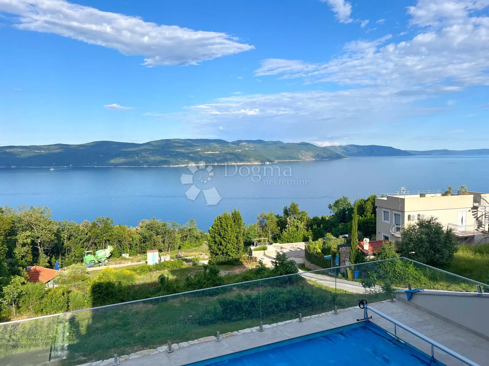 ekskluzivna nekretnina s panoramskim pogledom - slika 19