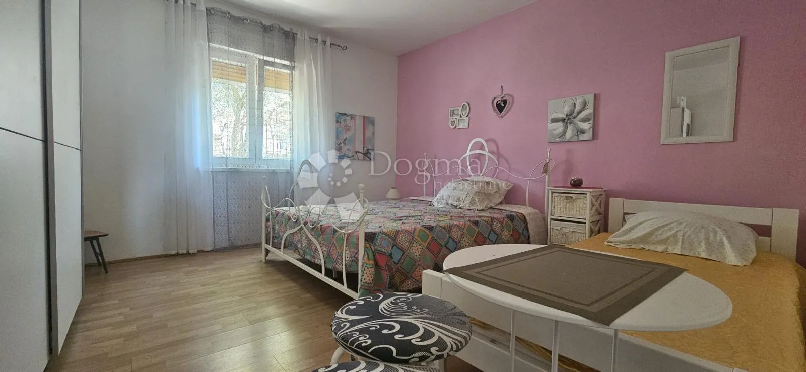 kuća sa 3 stana - slika 12