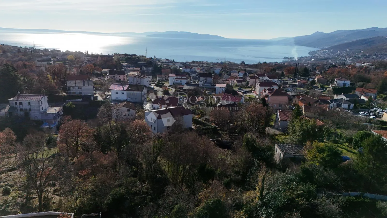 građevinski teren trinajstići - odlična lokacija - slika 2