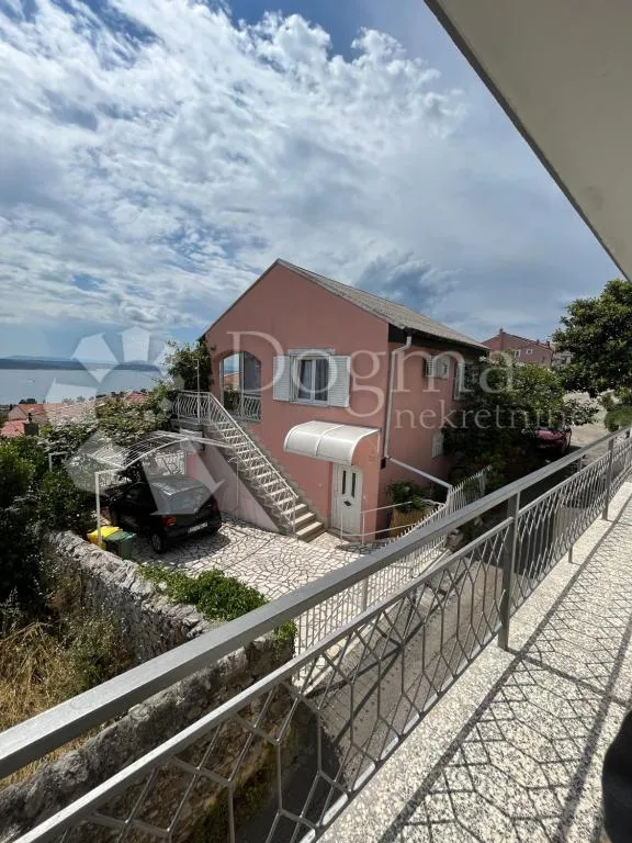 prilika!! 2 kuće u blizini centra crikvenice - slika 1