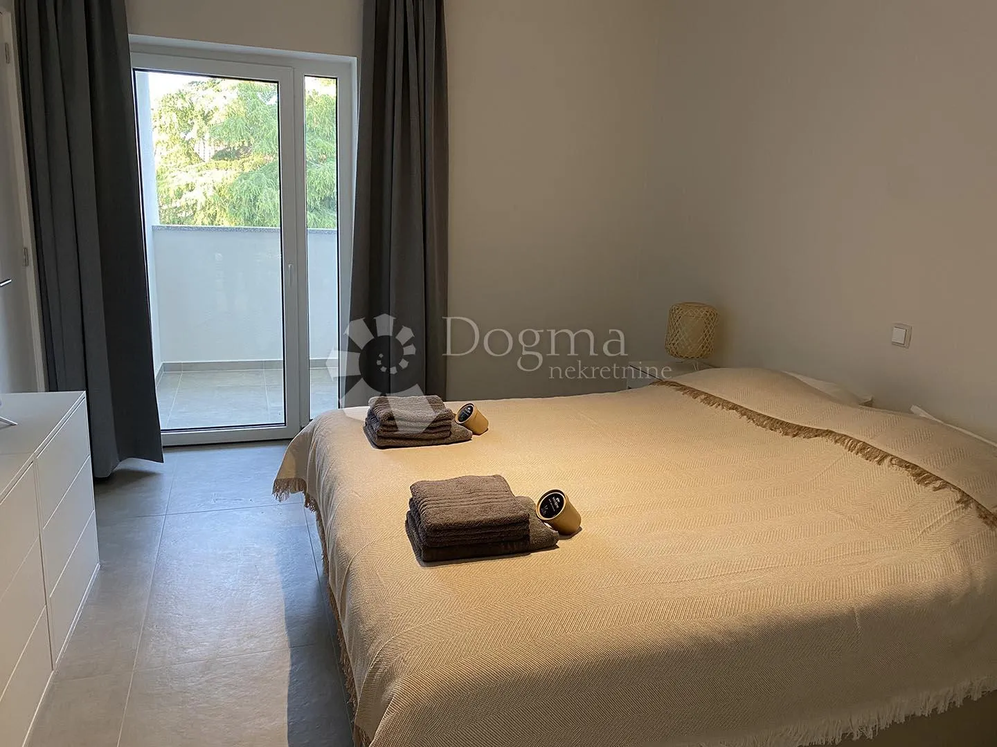 premantura - kuća sa 3 luksuzna apartmana i pogledom na more - slika 15