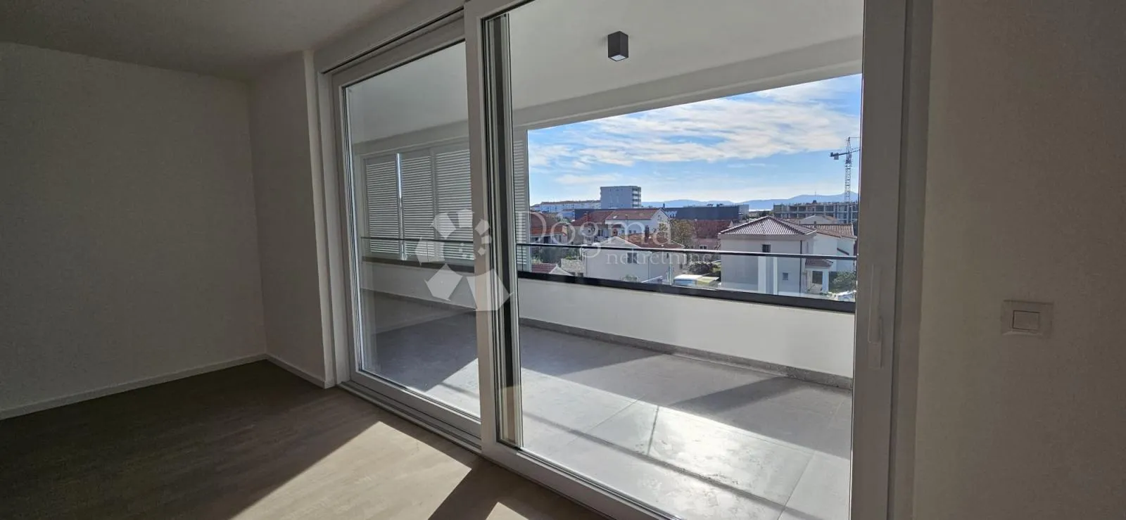 trosobni stan, penthouse, novogradnja, useljivo! - slika 2