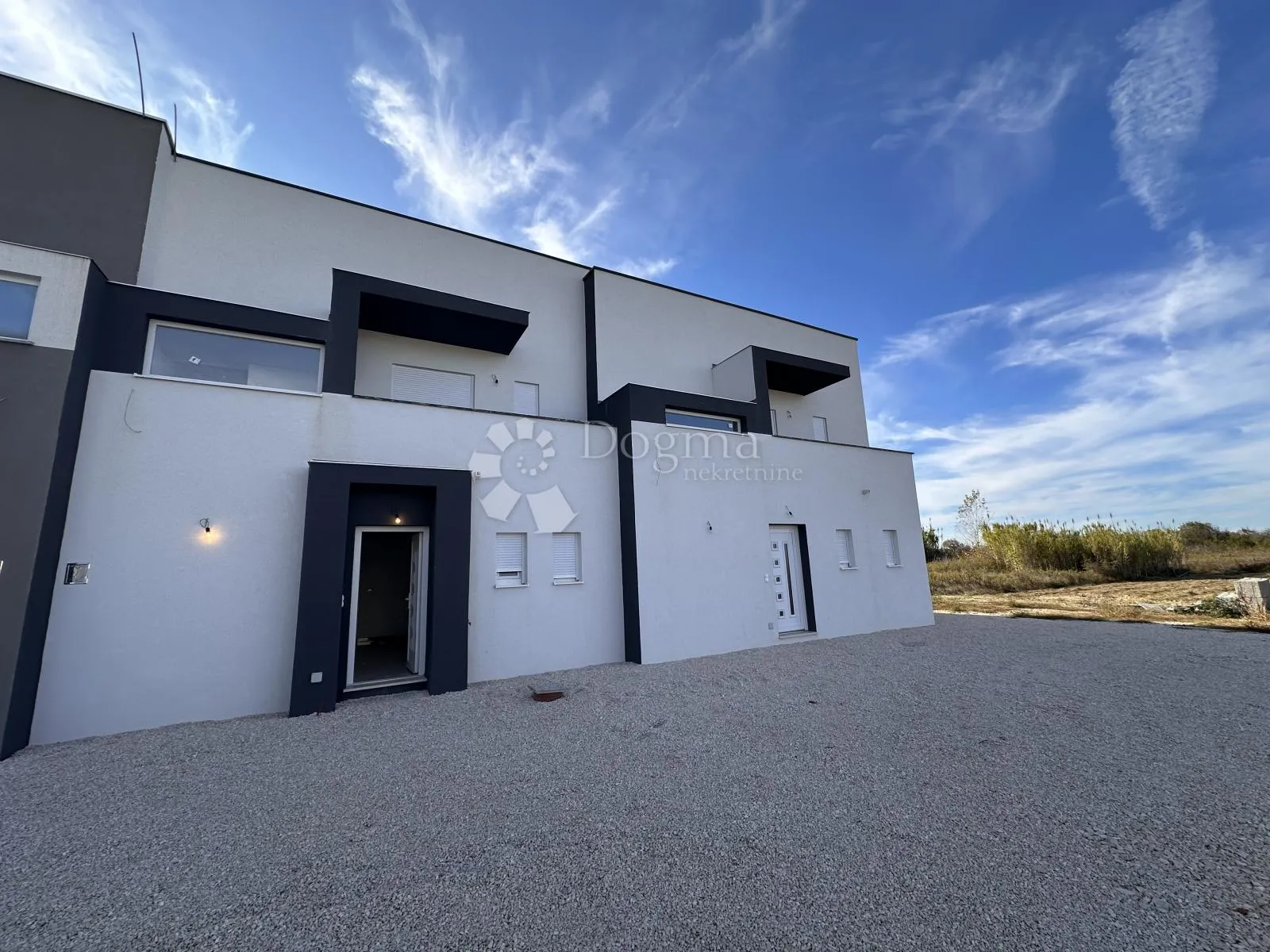 sabunike duplex kuća 120 m2 namješteno - slika 2