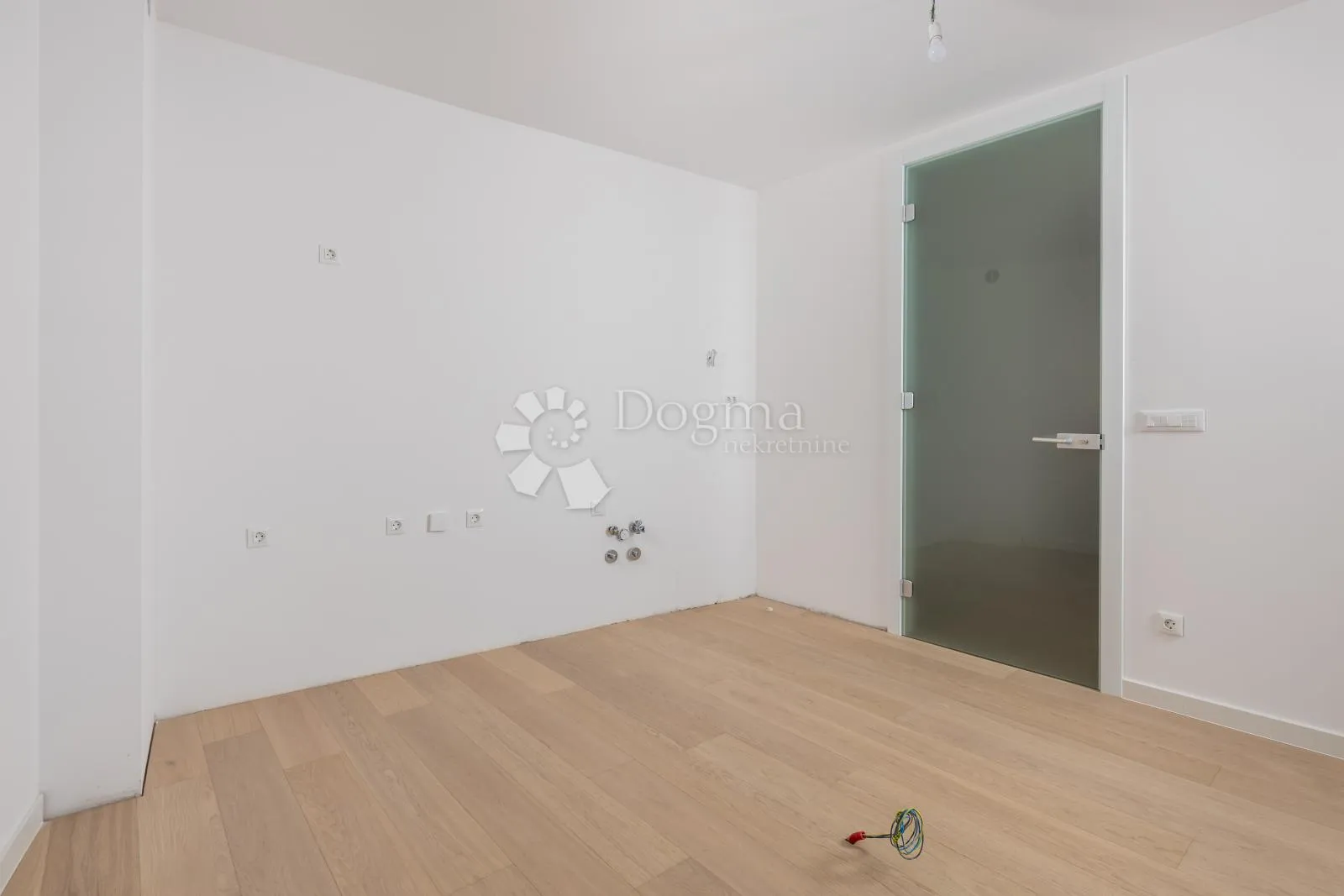 opatija, luksuzni stan, 2s+db, balkon, lift, bazen - slika 17