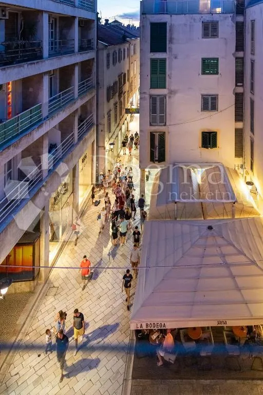 centar zadra, potpuno obnovljen stan 65m2! - slika 9