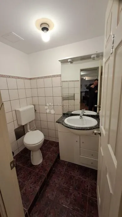 knežija – poslovni prostor 67,5 m² + galerija, prizemlje, odlična lokacija - slika 10