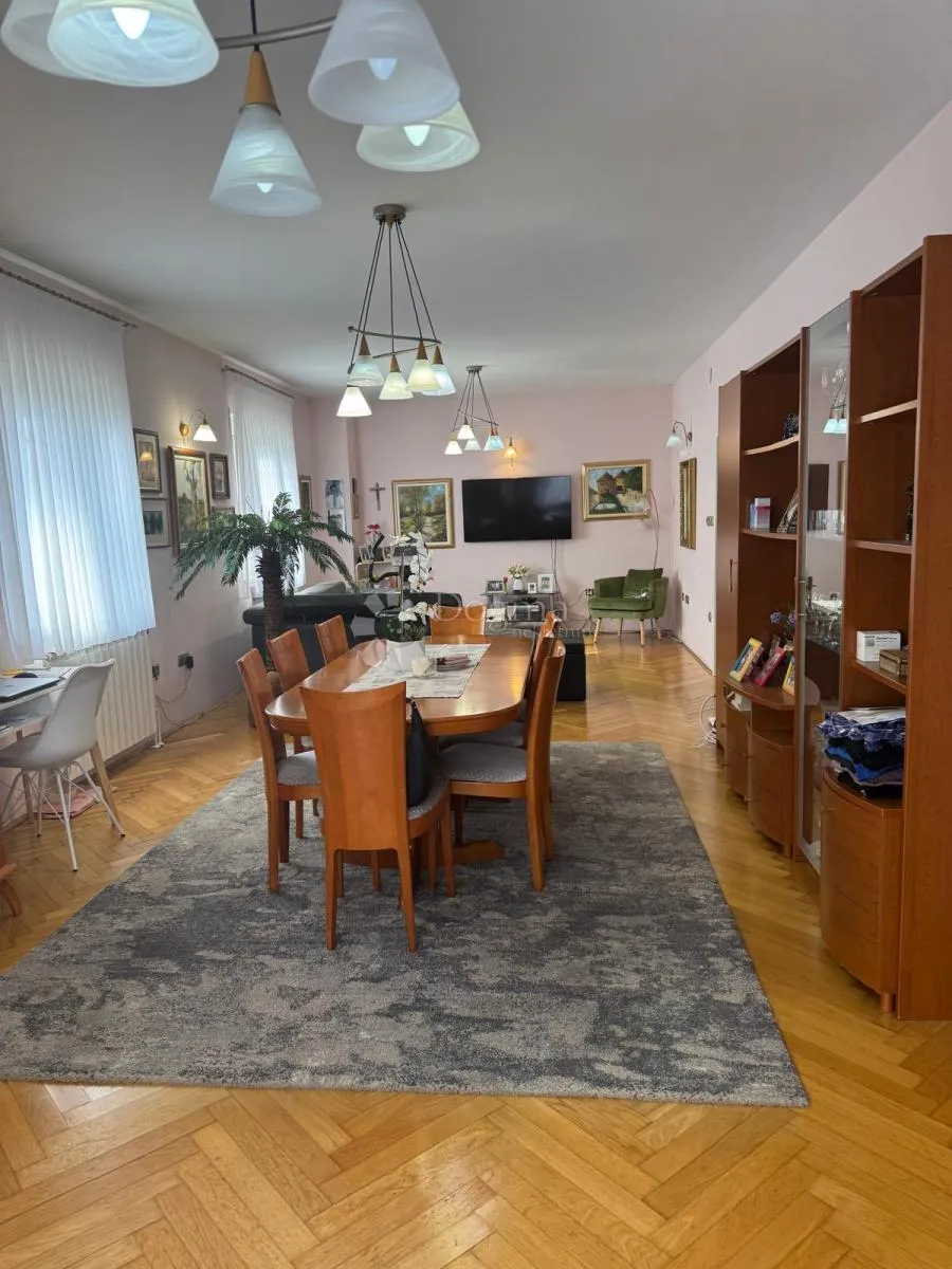 lijepa obiteljska kuća na šestinskom dolu - slika 8