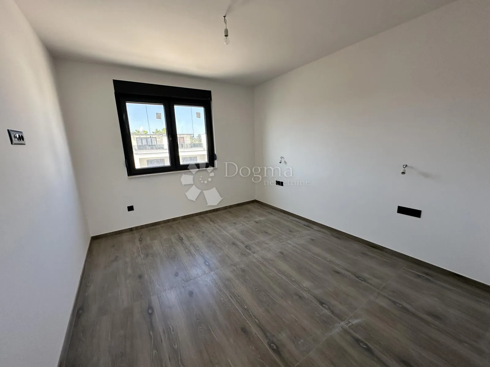 luksuzni penthouse na obali mora - slika 12