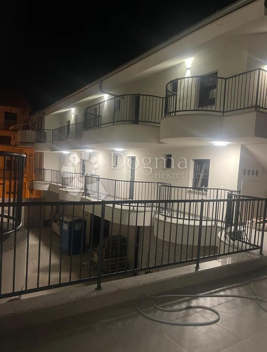 crikvenica, novogradnja nekoliko minuta pješice od plaže - slika 9