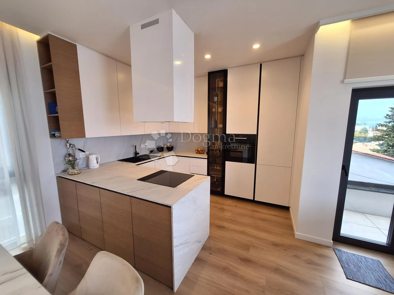 opatija luksuzni penthouse sa bazenom - slika 7