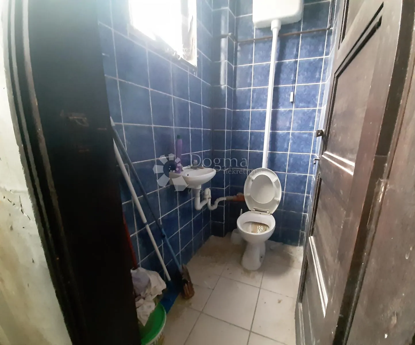 ulični lokal 16 m² - medvedgradska, centar - zakup/najam - slika 10
