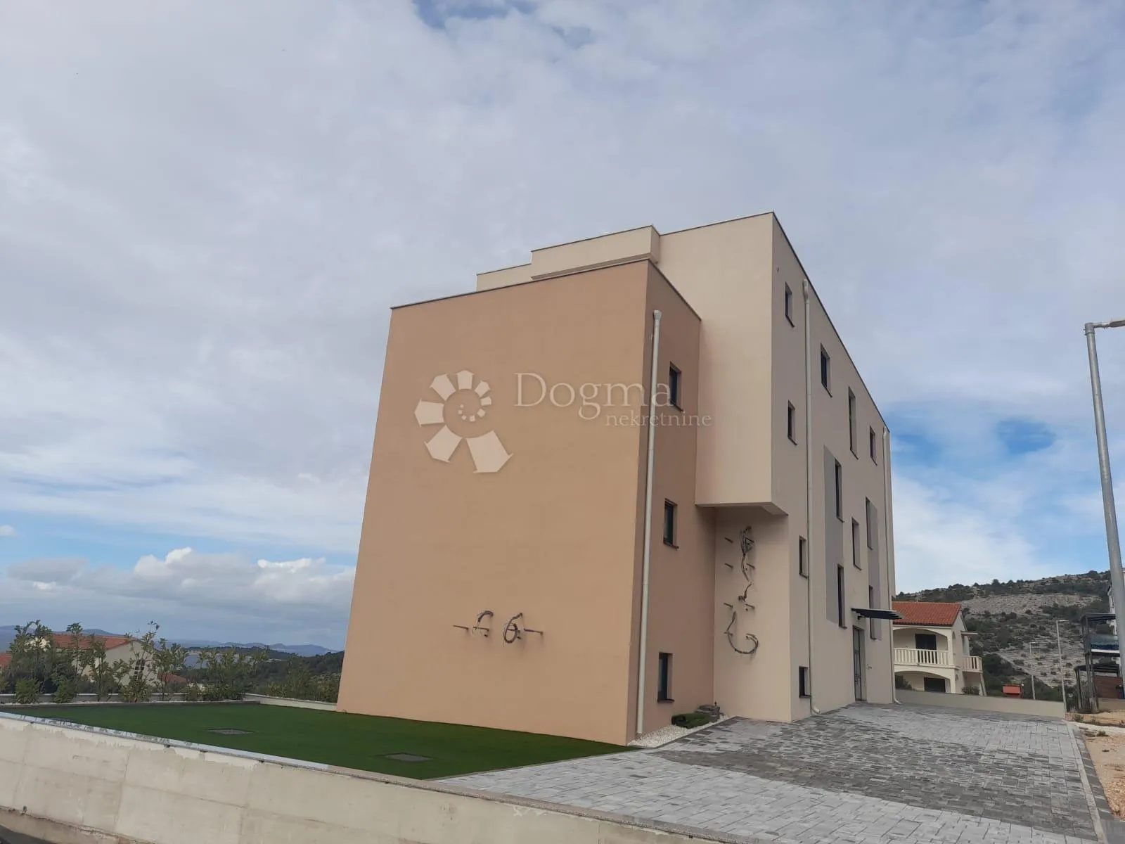primošten-dolac,stan u novogradnji s3 - slika 11