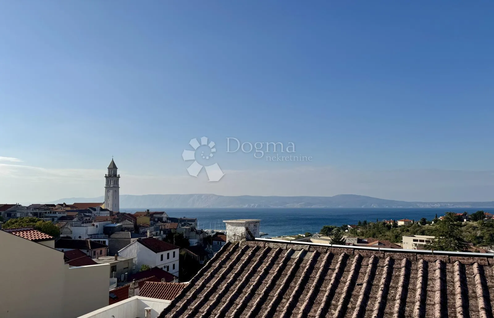 novi vinodolski - adaptiran stan 57 m² - pogled na more - slika 12