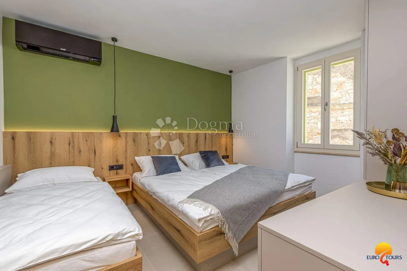 očaravajuća apartmanska kuća u samom centru vrsara - slika 22