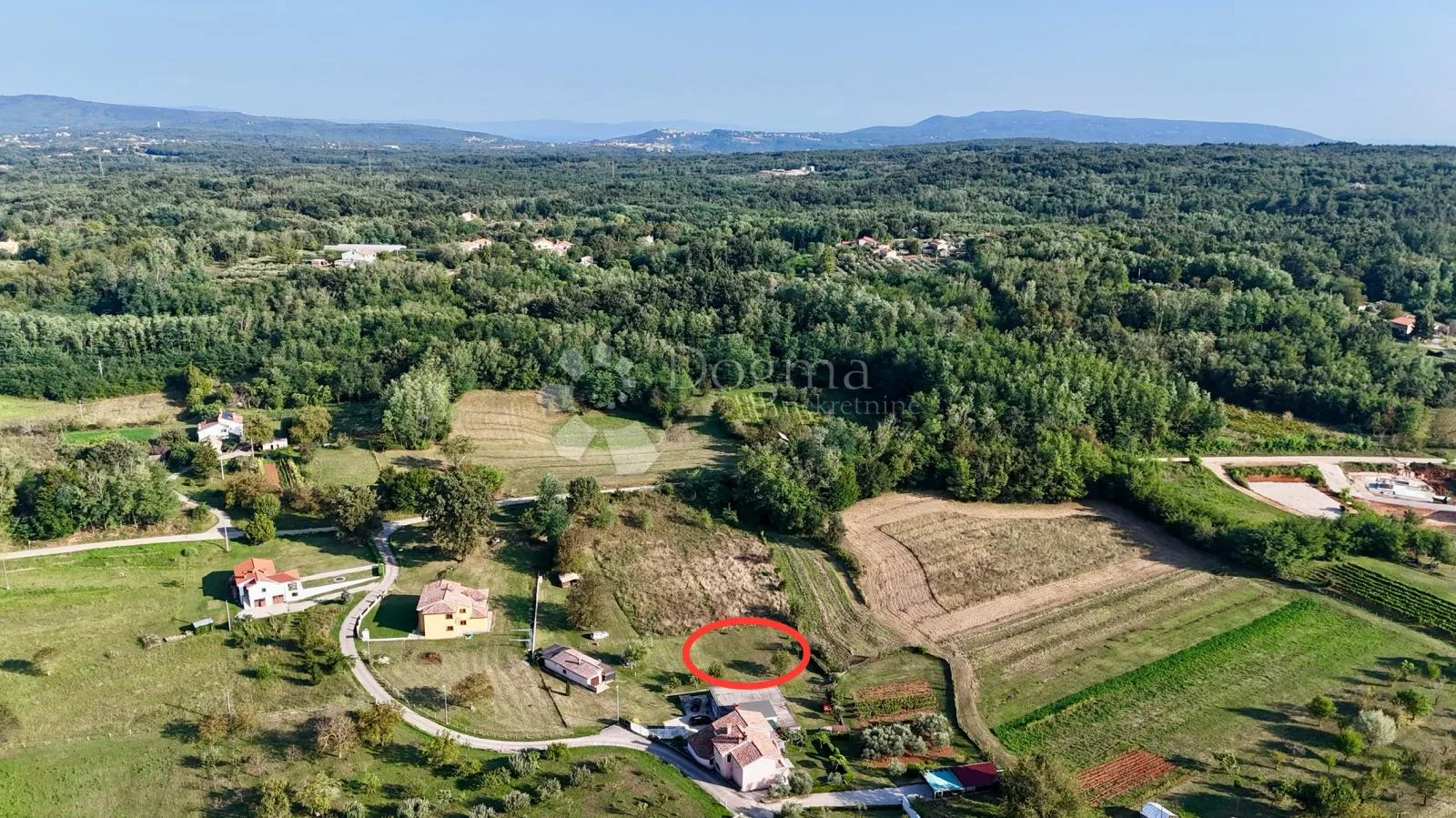 zemljište u srcu prirode, samo nekoliko minuta od labina - slika 8