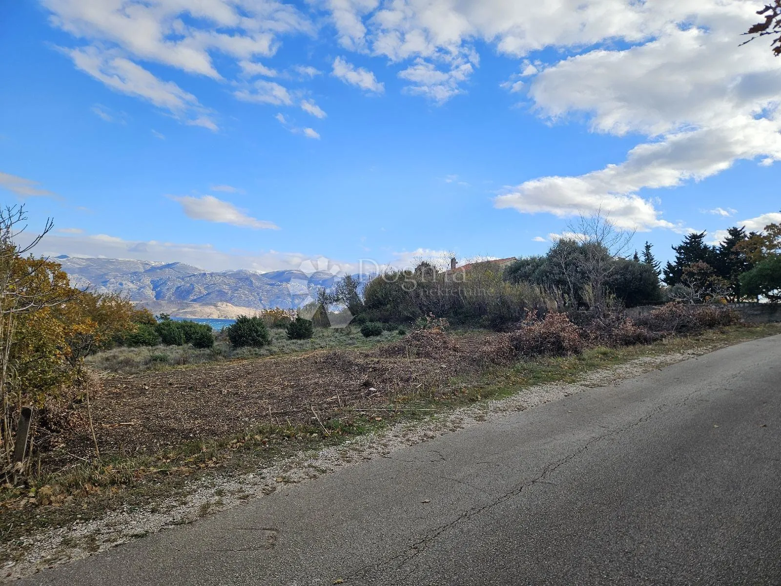 građevinsko zemljište pag – pogled na more, 250 m do plaže - slika 7