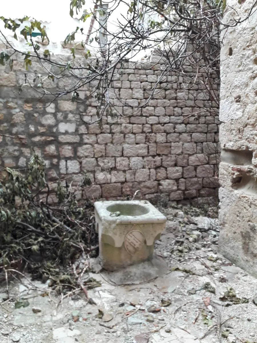 palača iz xv.st., pag - slika 15