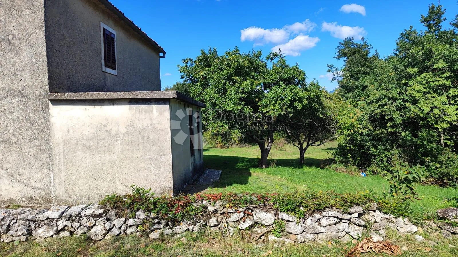 općina kršan - kuća sa velikom građevinskopm okućnicom - slika 5