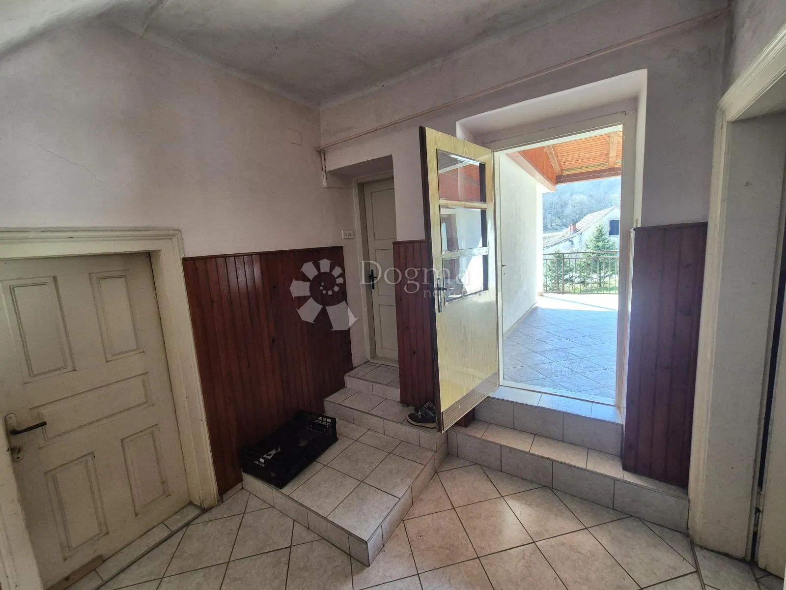 kuća u centru mihovljana sa ogromnim podrumom i 3.864m² zemljišta! - slika 11