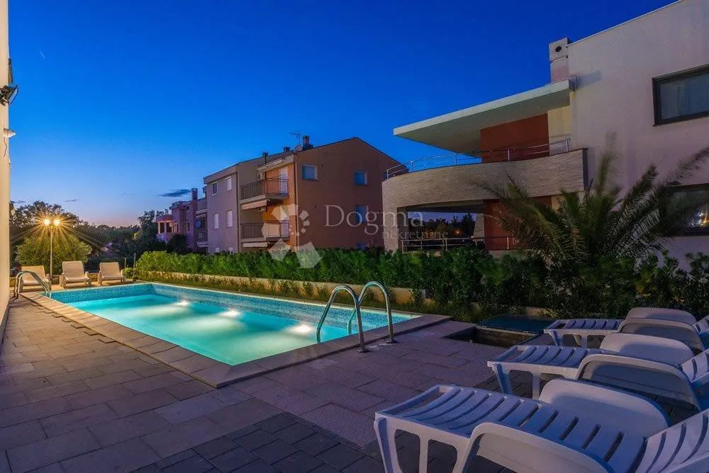 hotel novije gradnje sa 33 sobe u blizini mora - slika 3