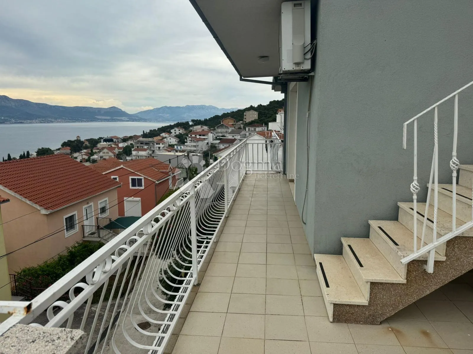prodaje se kuća na čiovu - savršena prilika za investiciju! - slika 23