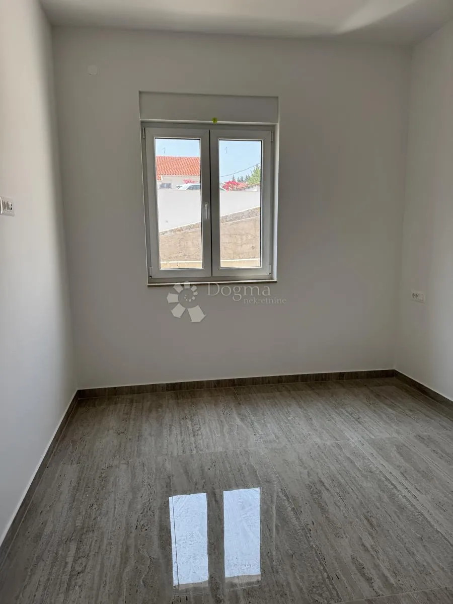 stan s1 s vrtom- 20м od mora - slika 5