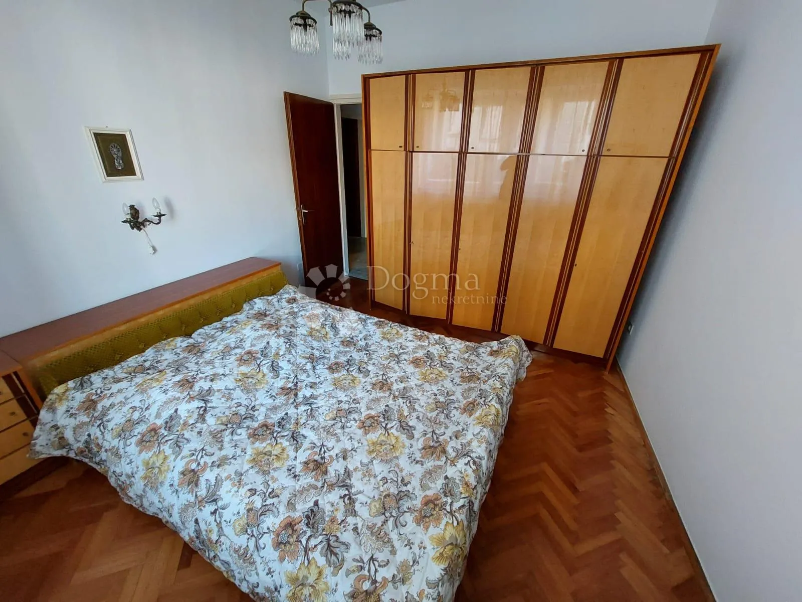 mali lošinj- dvije samostojeće kuće 100 m od mora - slika 10