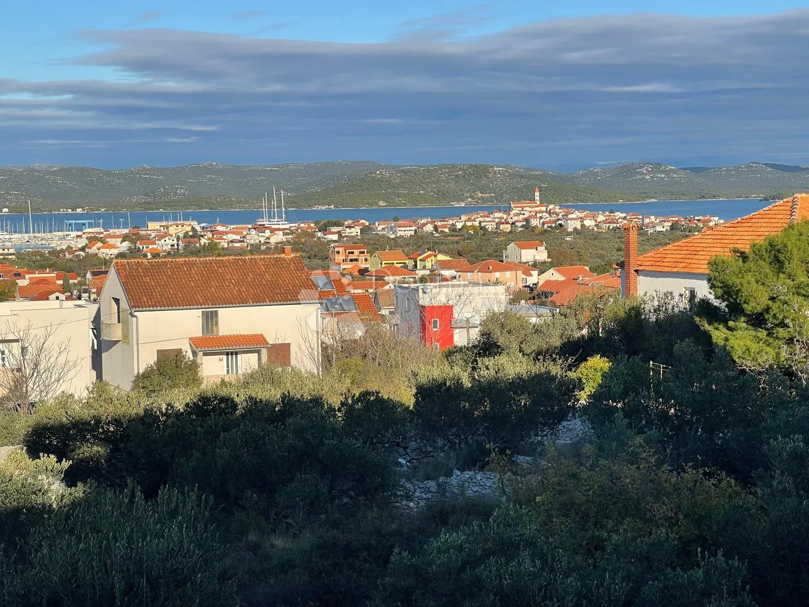 prvi kat s pogledom na more, murter – usljevivo odmah - slika 15
