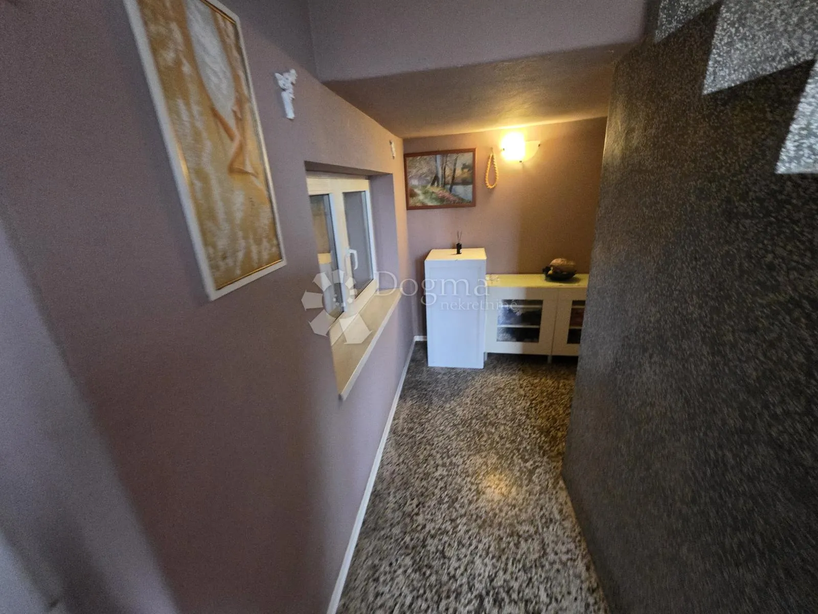 uređena kuća s bazenom i poslovnim prostorom – odlična lokacija uz jezero! - slika 42