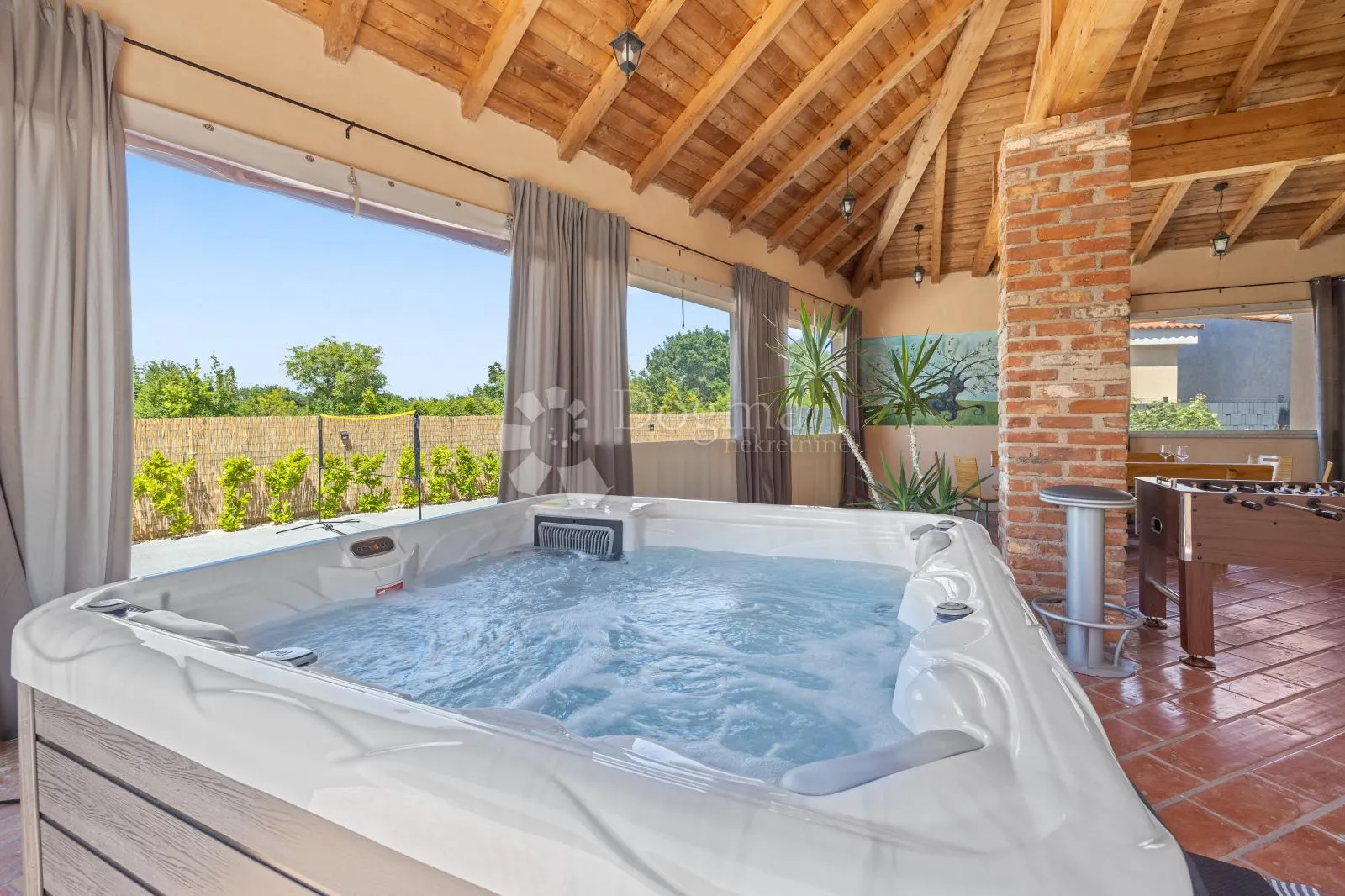 poslovno-stambena kamena villa - svetvinčenat - slika 17