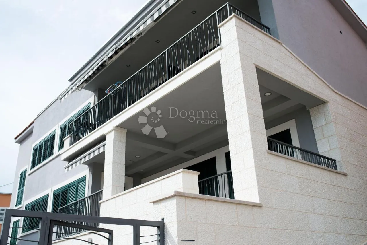 šibenik centar grada prekrasna kuća sa preljepim pogledom - slika 2