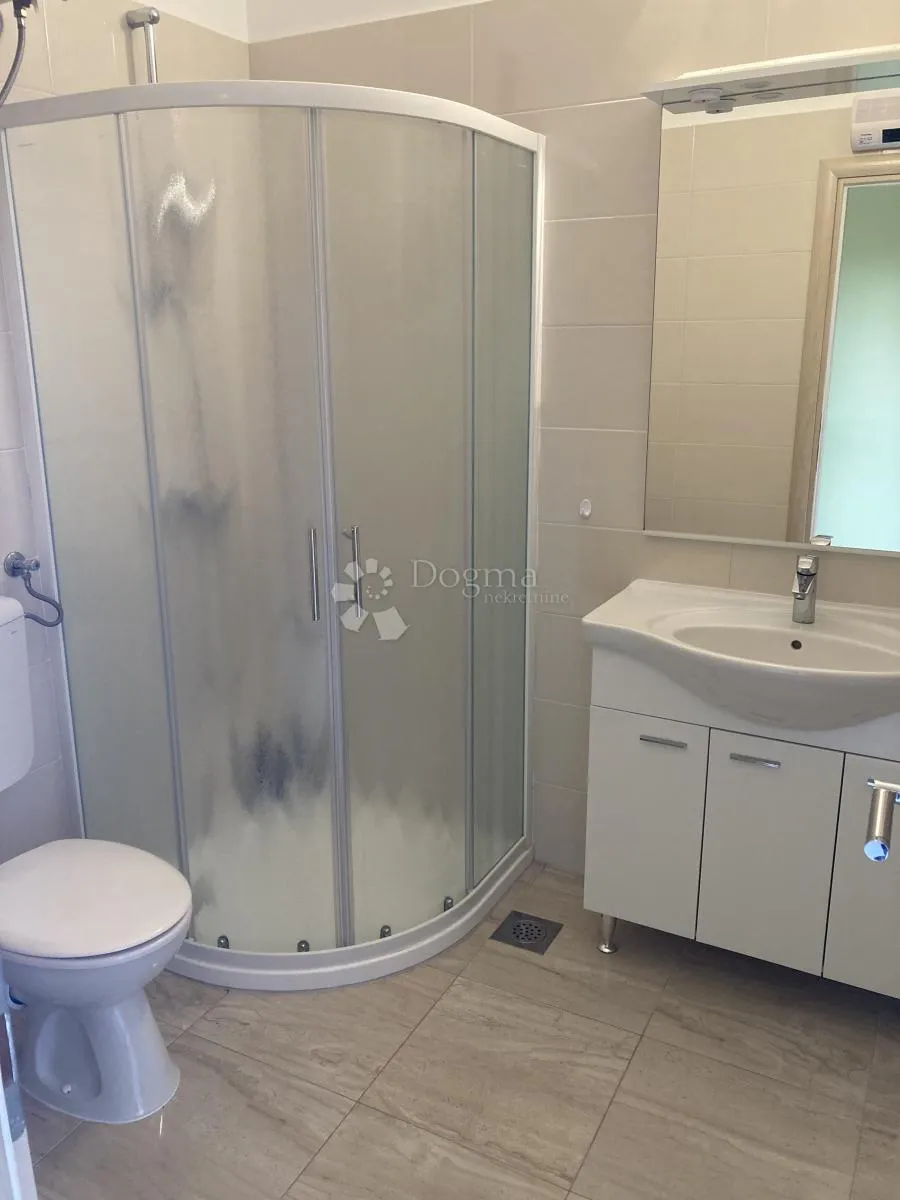 ražanj, apartmanska kuća prvi red do mora (3 stambene jedinice + studio apartman) - slika 8