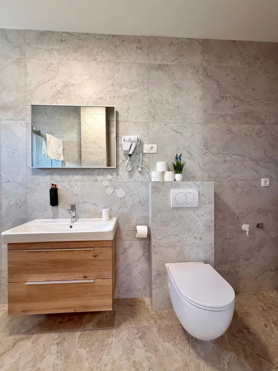 moderna dvojna vila u loborici – blizina pule - slika 29