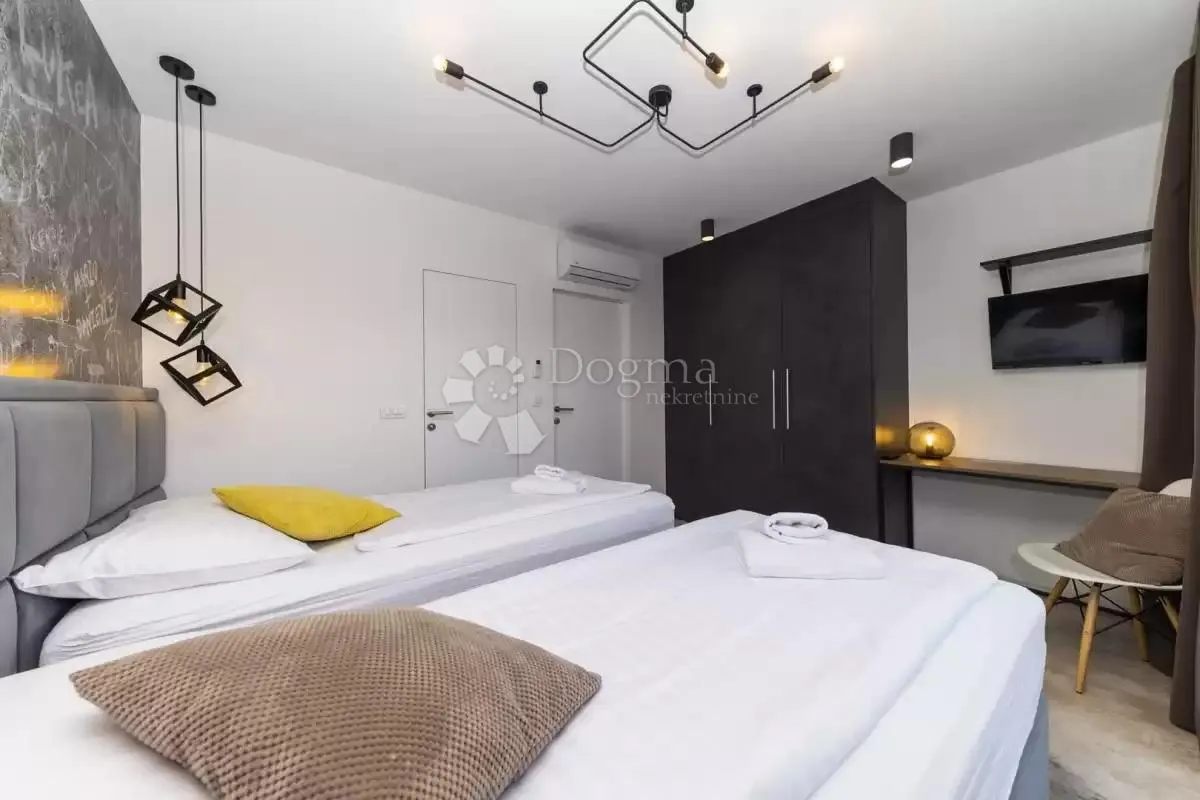 moderna villa sa bazenom- žerava - slika 13