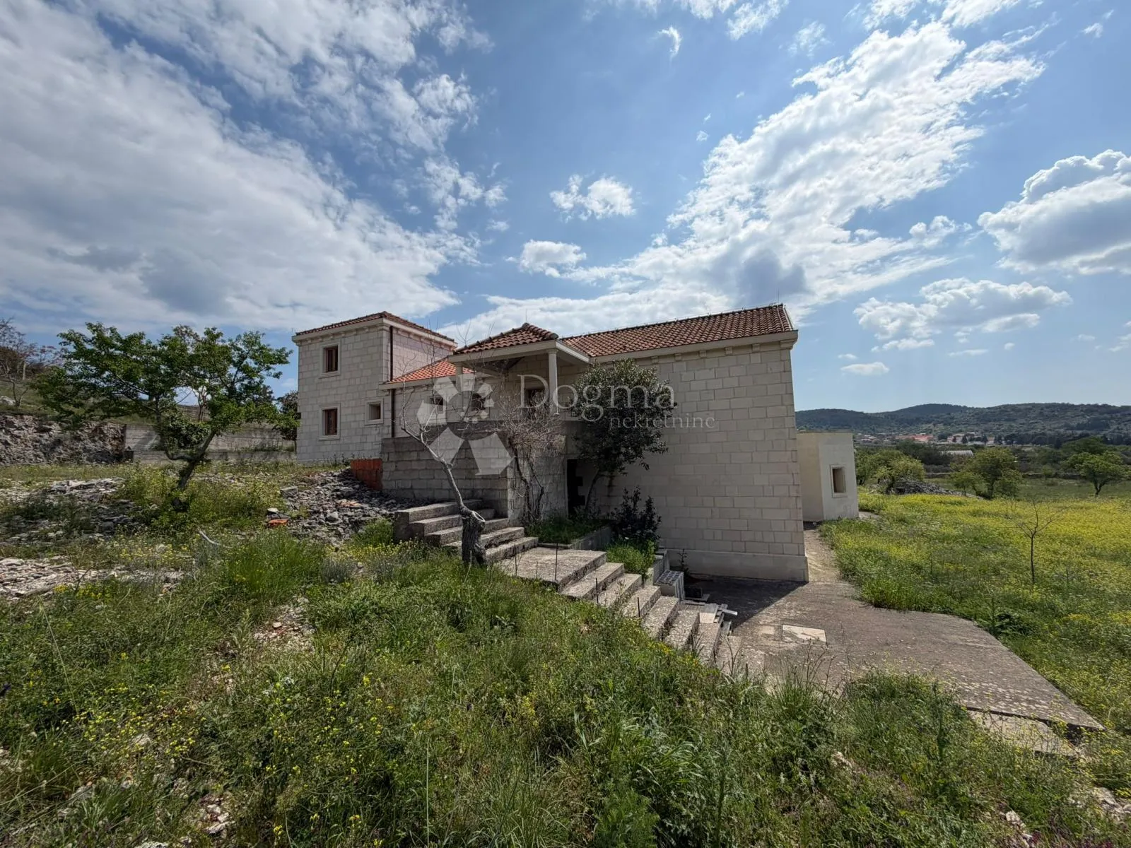 mediteranska oaza privatnosti – kamena rezidencija na braču - slika 18
