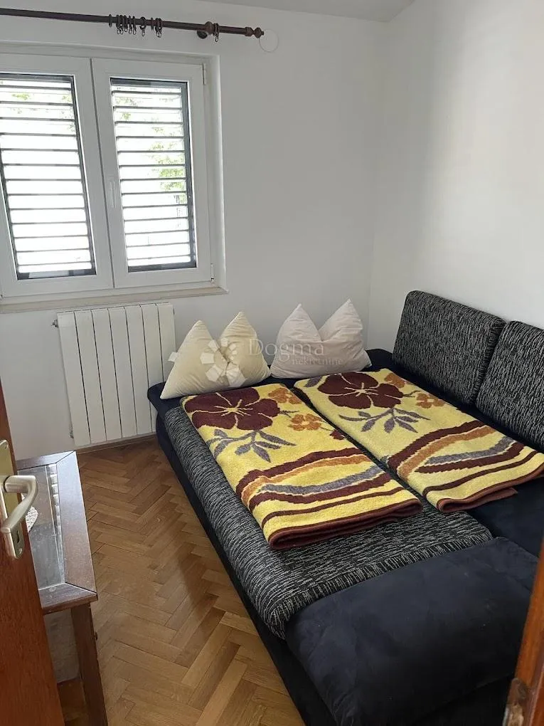 kuća s 4 apartmana - marina - slika 17