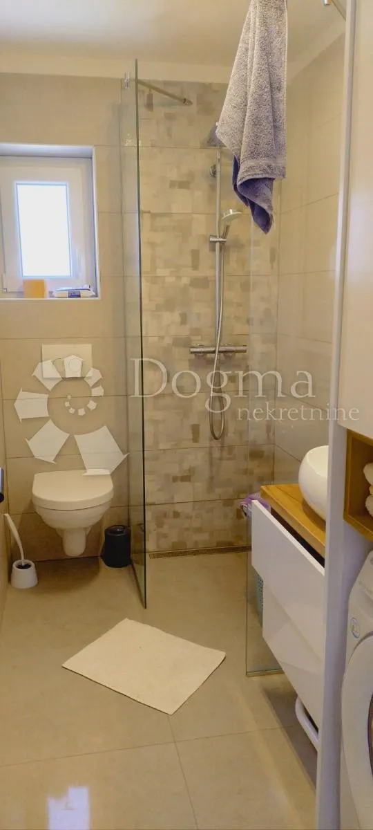 2 apartmana okolica grada krka - slika 6