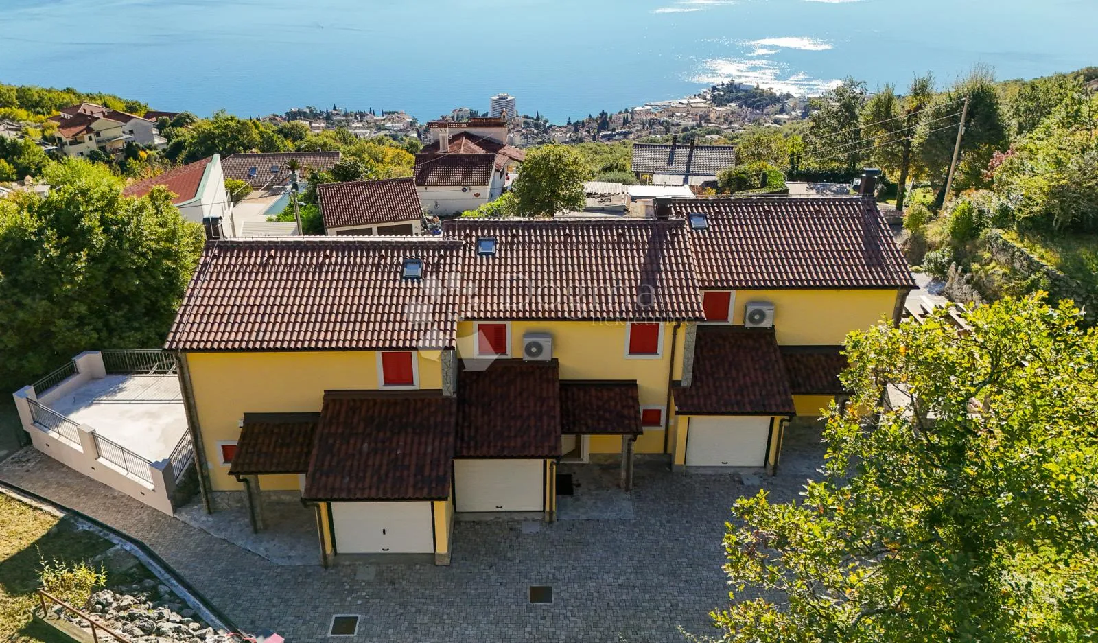 premium kuća u nizu – bazen, garaža, podno grijanje - slika 25
