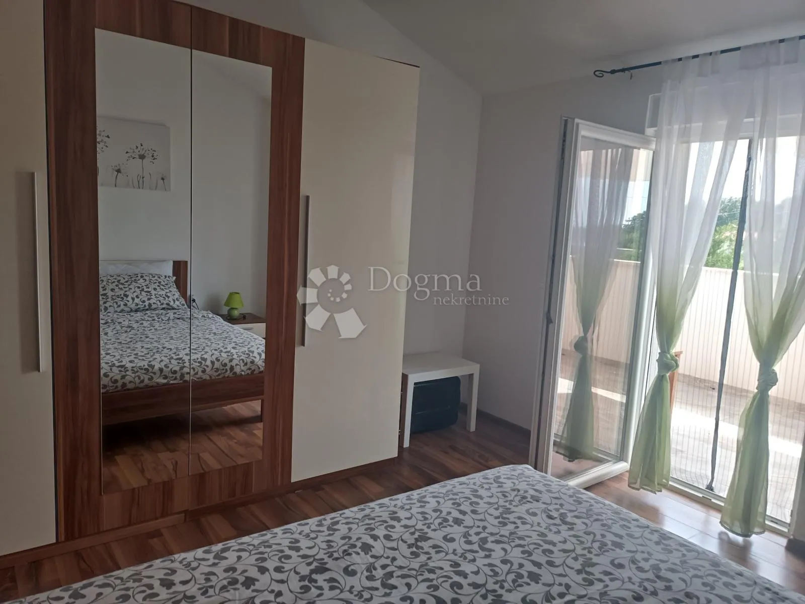 predivna kuća s bazenom - štokovci, svetvinčenat - slika 23