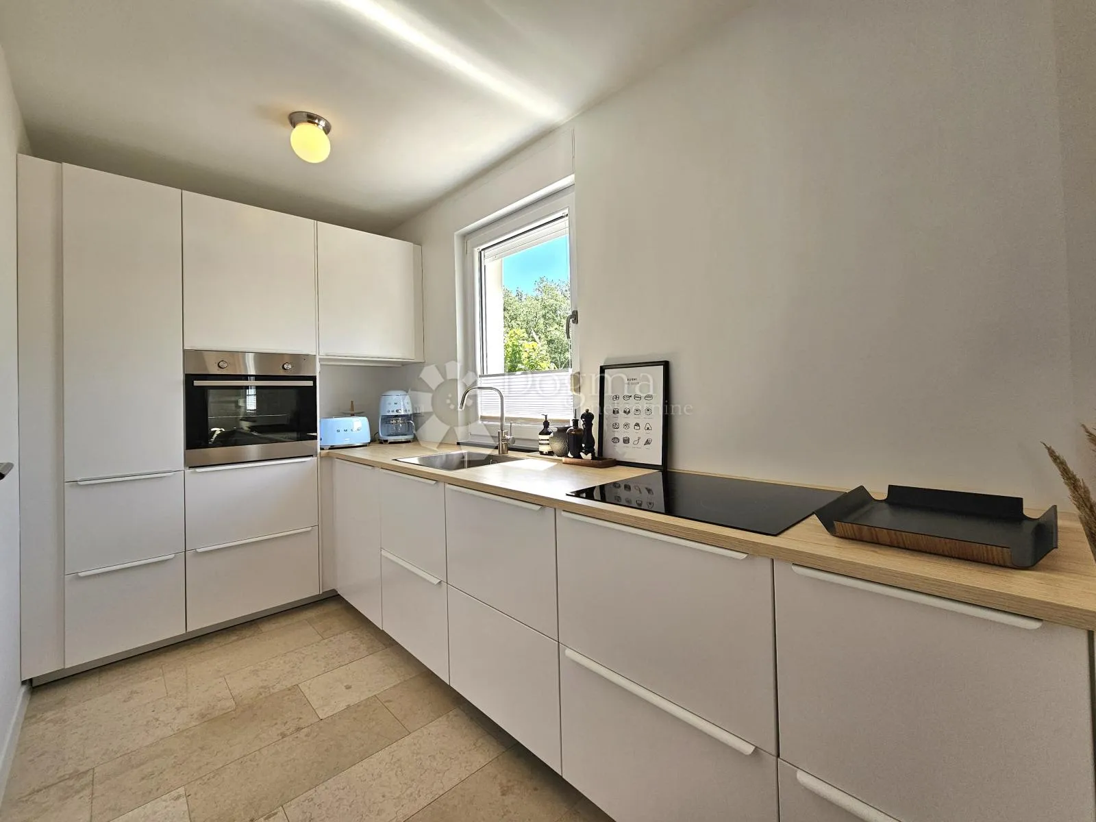 apartmanska kuća (4 jedinice) spremna za turizam - slika 9