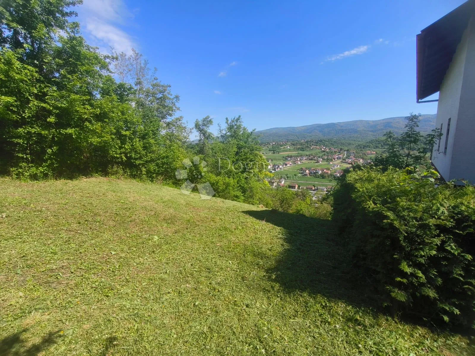 građevinsko zemljište sa panoramskim pogledom na donju stubicu! - slika 2