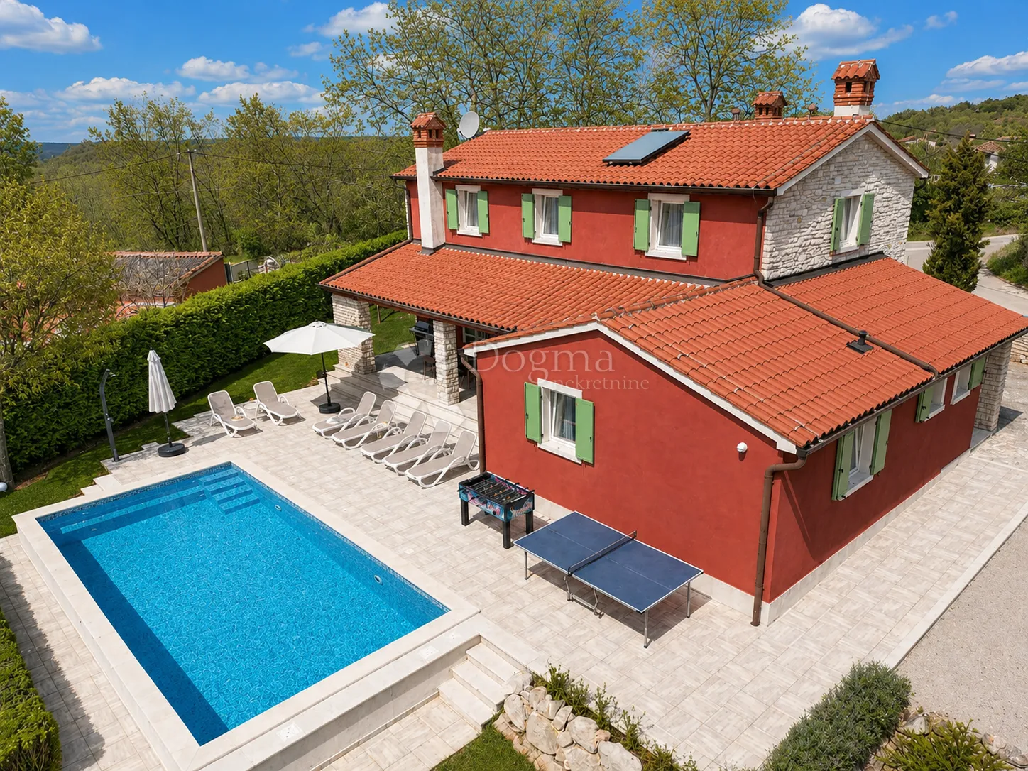 Prekrasna Vila sa bazenom u okolici Labina