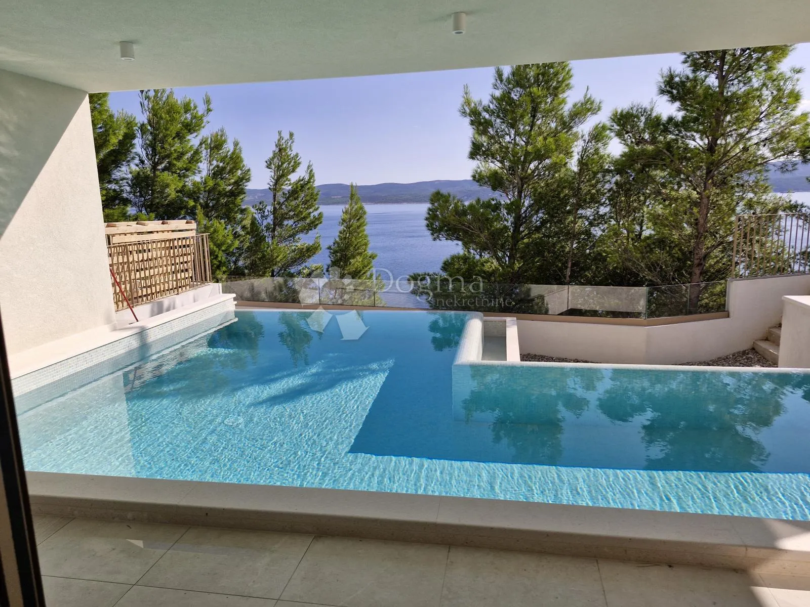 mediteranski raj, luksuzna vila s bazenom i panoramom - slika 8