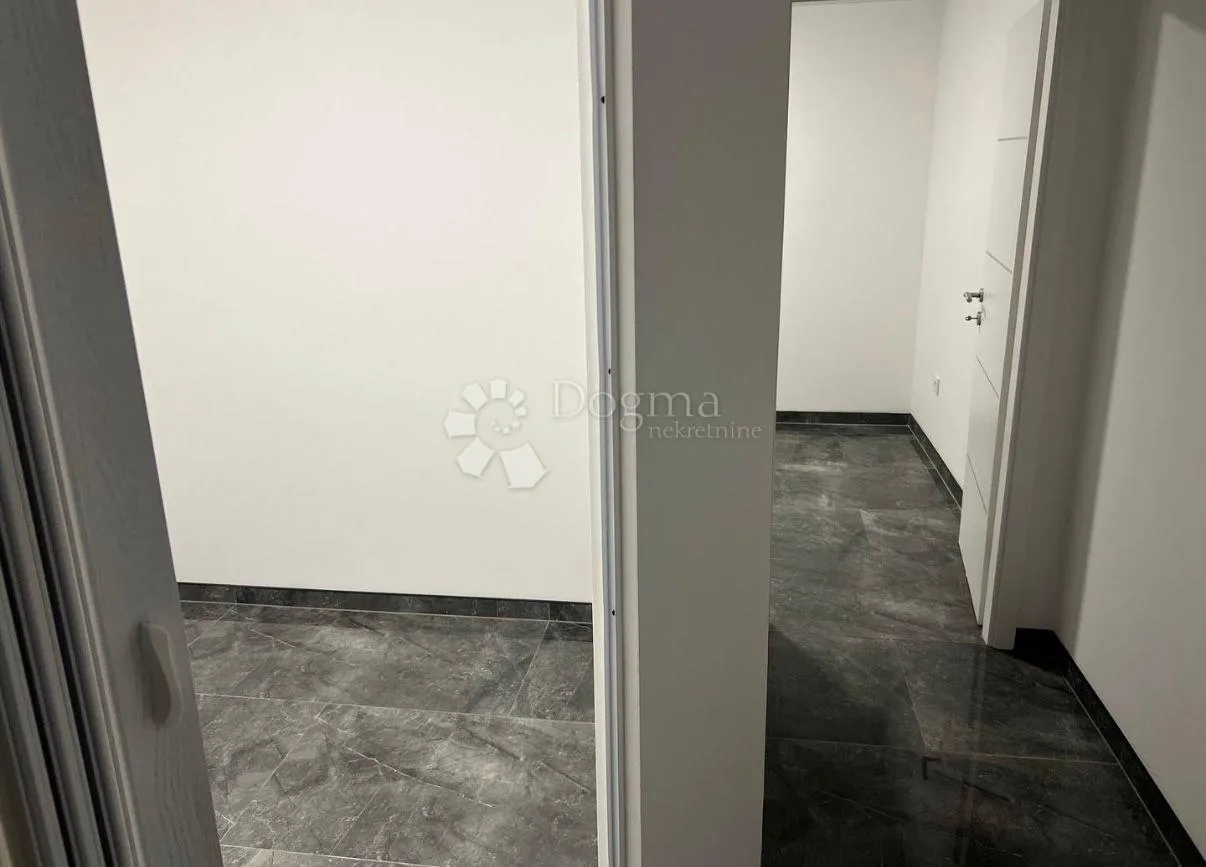 zagreb, donji grad-2 odvojena stana,53 m2 - slika 12