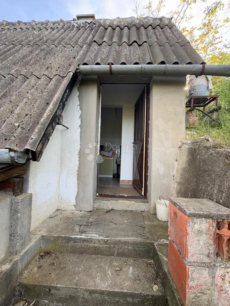 oaza mira i privatnosti – vikendica s vinogradom i 3.797 m² okućnice - slika 11