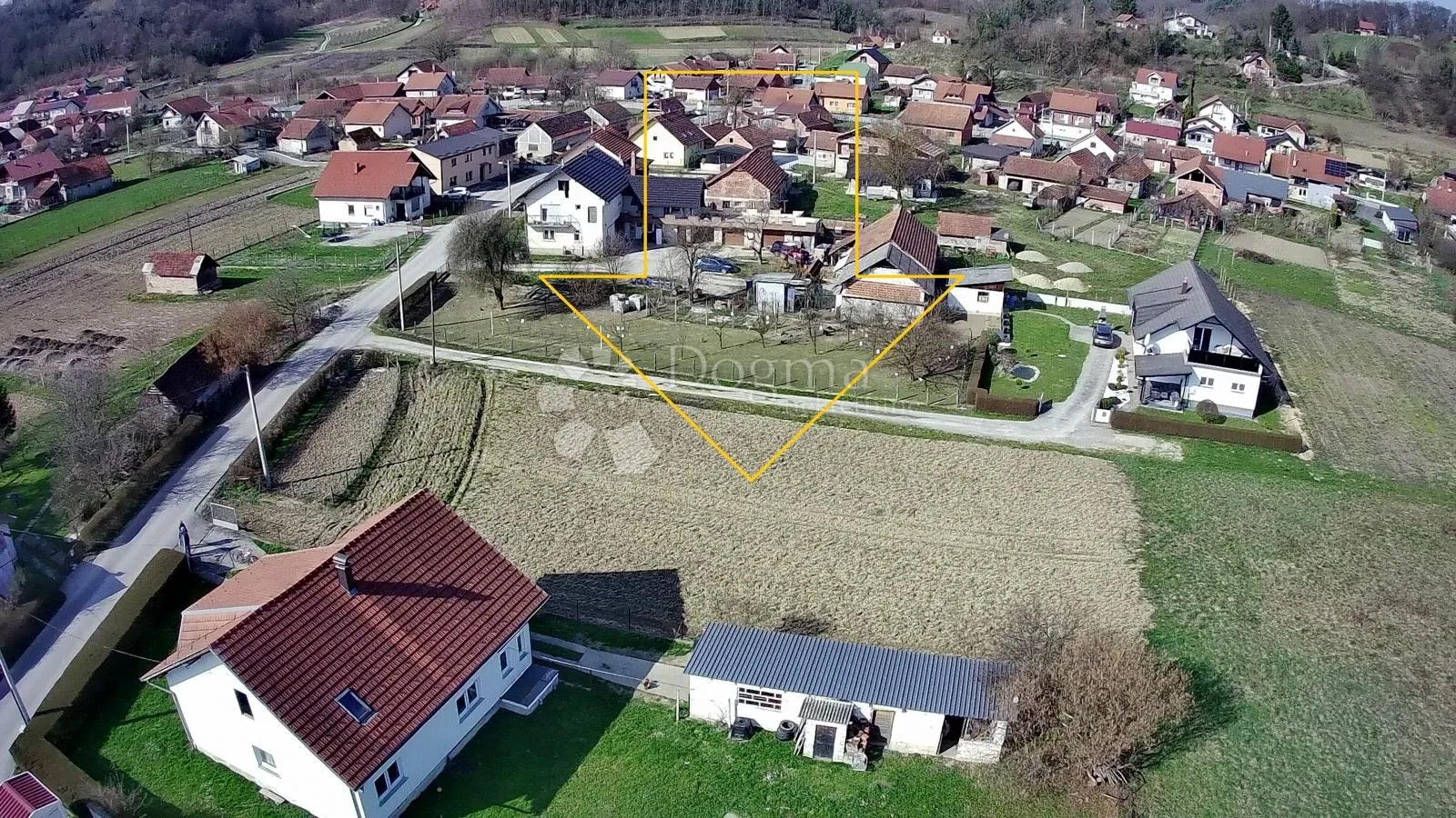 izvrsno građevinsko zemljište 1.248m² u blizini zaboka - slika 1